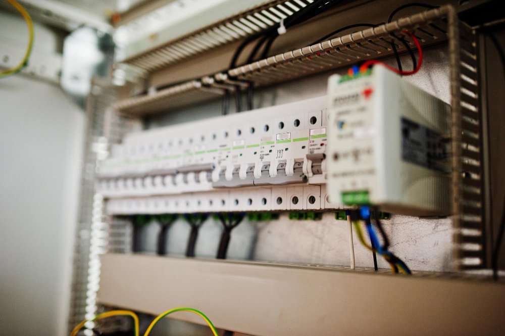 Servicios de Mantenimiento y Reparación de Equipos Electrónicos