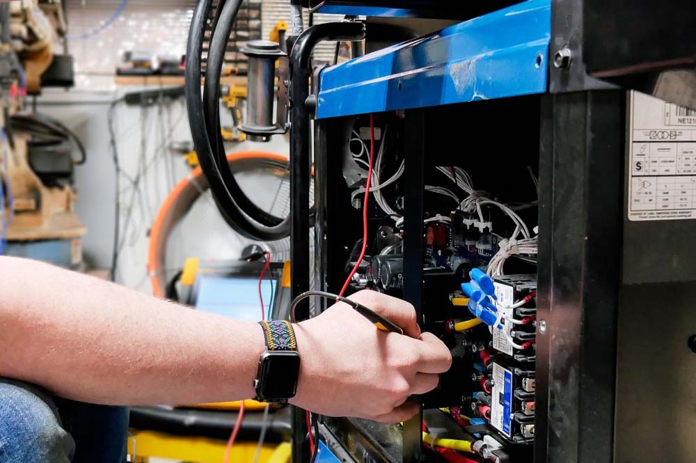 Mantenimiento y Reparación de Máquinas de Soldar en Saltillo, con Proshop Tools